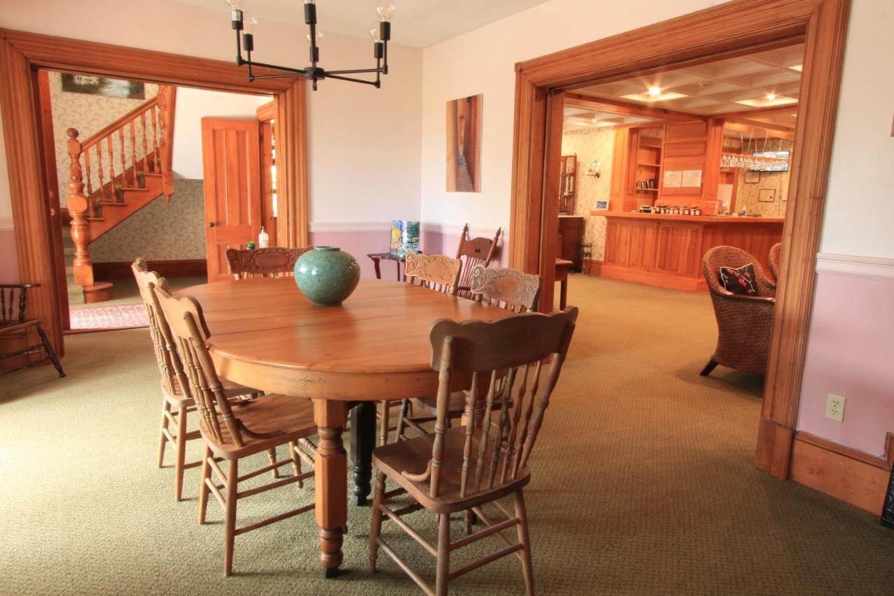 Harbourview 4* Smiths Cove